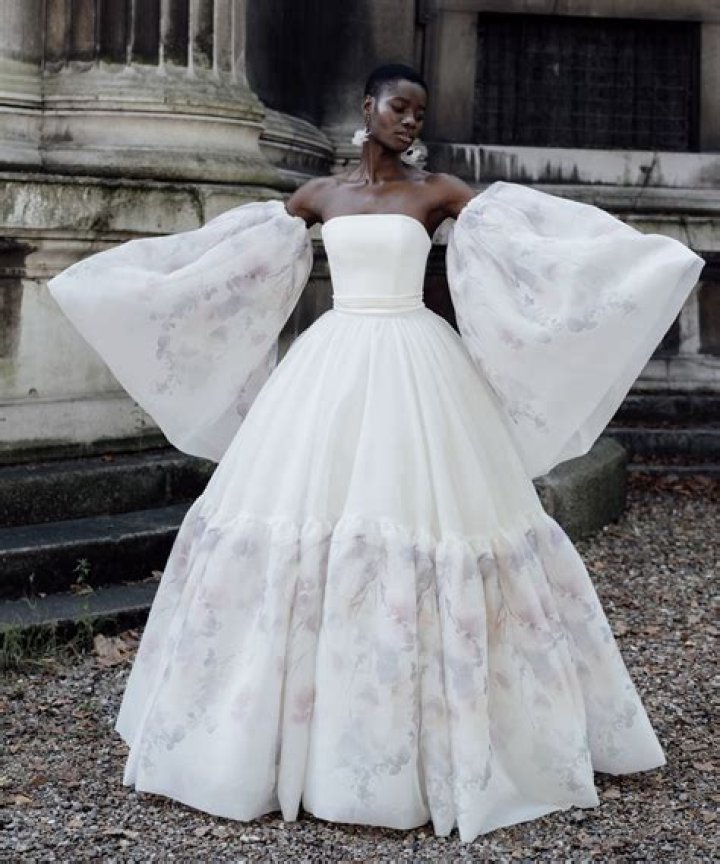 10+ Gorgeous Floral Dresses Perfect For Your Bridal Shower