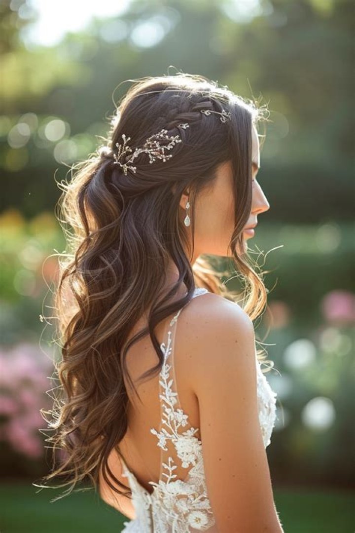 2023's Hottest Wedding Hair Trends To Keep You Looking Timeless