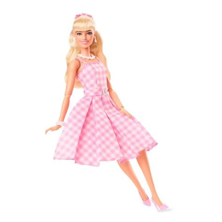 Beguiling Bridesmaids In Barbie Pink: The Ultimate Guide To Enchanting Dresses