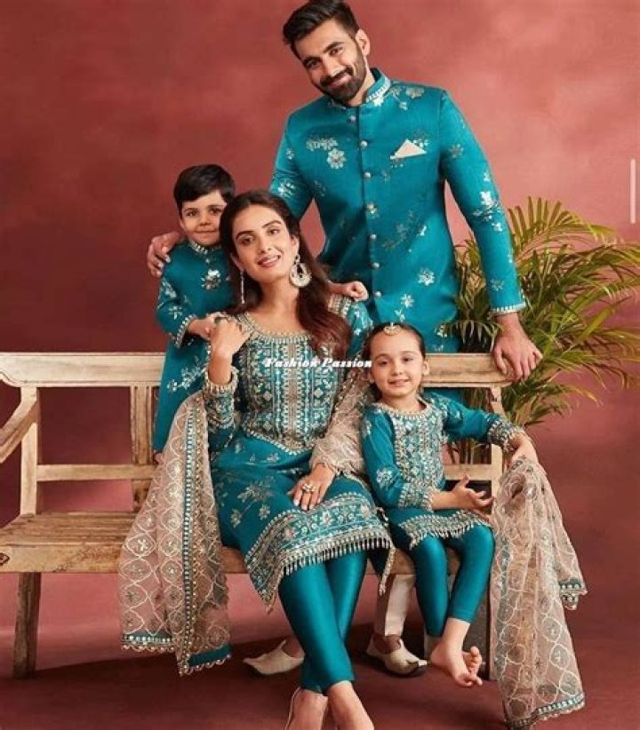 Classy Matching Indian Outfits For Moms And Daughters