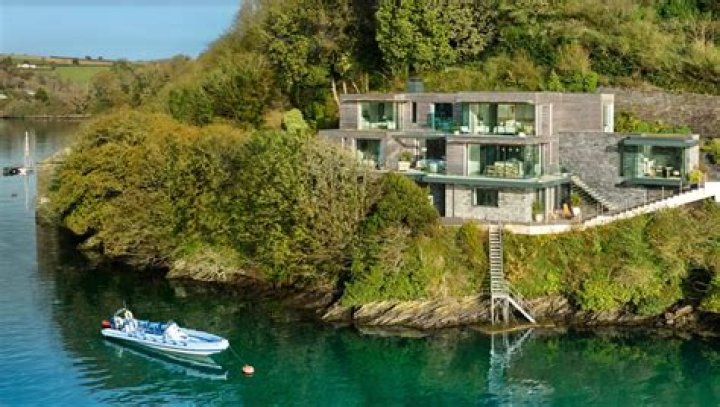 Discover Your Dream New Home In Cornwall