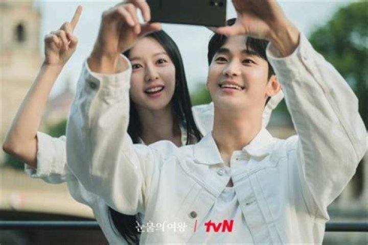 Exploring The Enigmatic Connection: Kim Soo Hyun And Kim Ji Won Dispatch