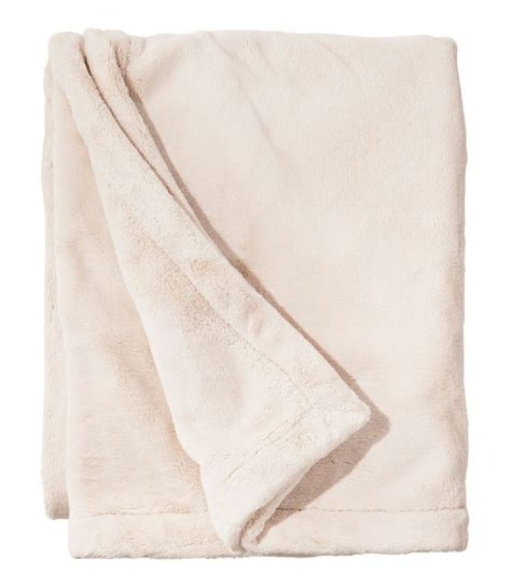 Indulge In Wicked Plush Comfort: The Ultimate Throw Blanket