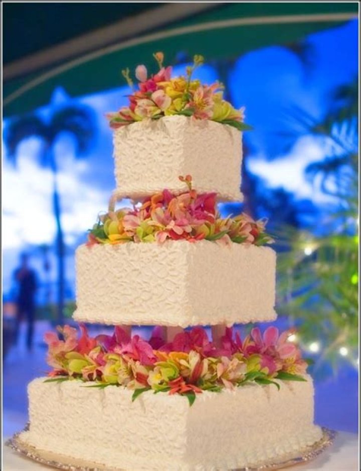 Kauai Wedding Cakes: The Sweetest Creations On The Garden Isle