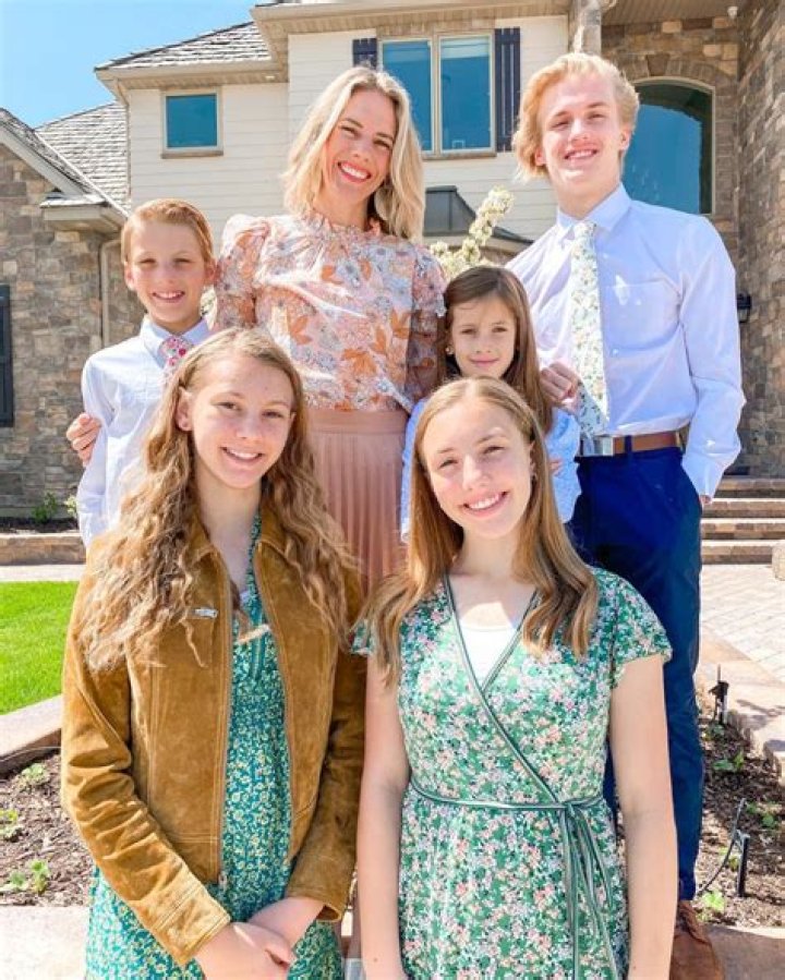 Molly Noblitt: A Deep Dive Into Her Siblings And Family Dynamics
