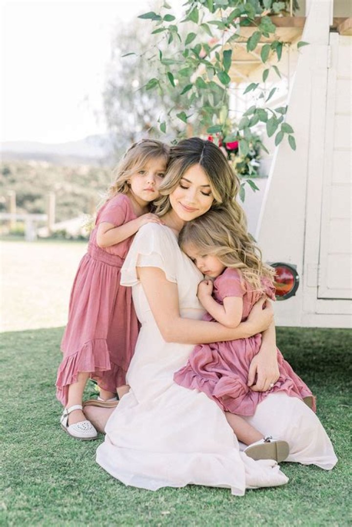 Perfect Memories: Daddy Daughter Photoshoots That Capture Your Bond