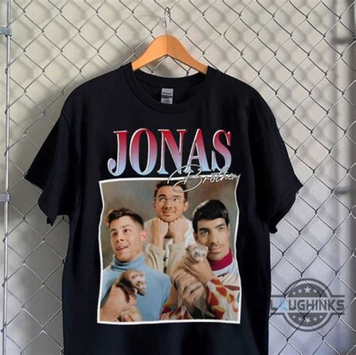 Shop Sweet Mama It's The Jonas Brothers Shirt | Official Merch