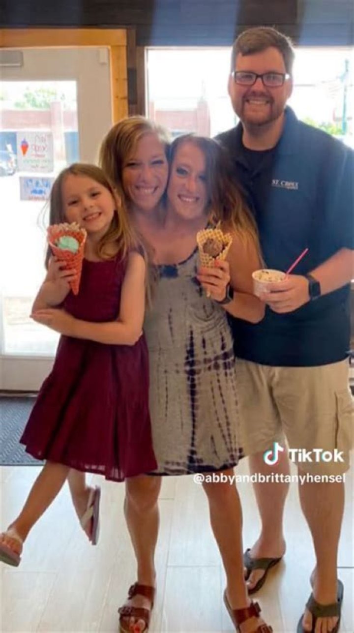 The Latest On Abby And Brittany Hensel: A Devastating Family Tragedy Revealed | YouTube