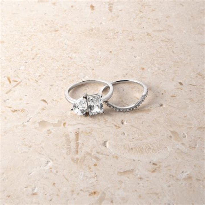 The Perfect Toi Et Moi Wedding Ring: A Symbol Of Love And Togetherness