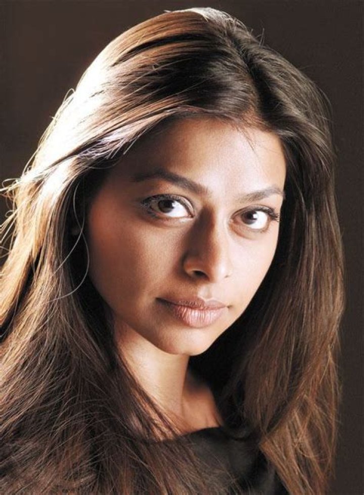 The Rise Of Ayesha: A Rising Star In The Acting World