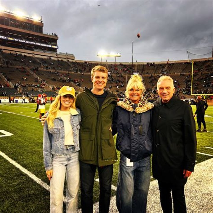The Untold Stories Behind Joe Montana's Marriages