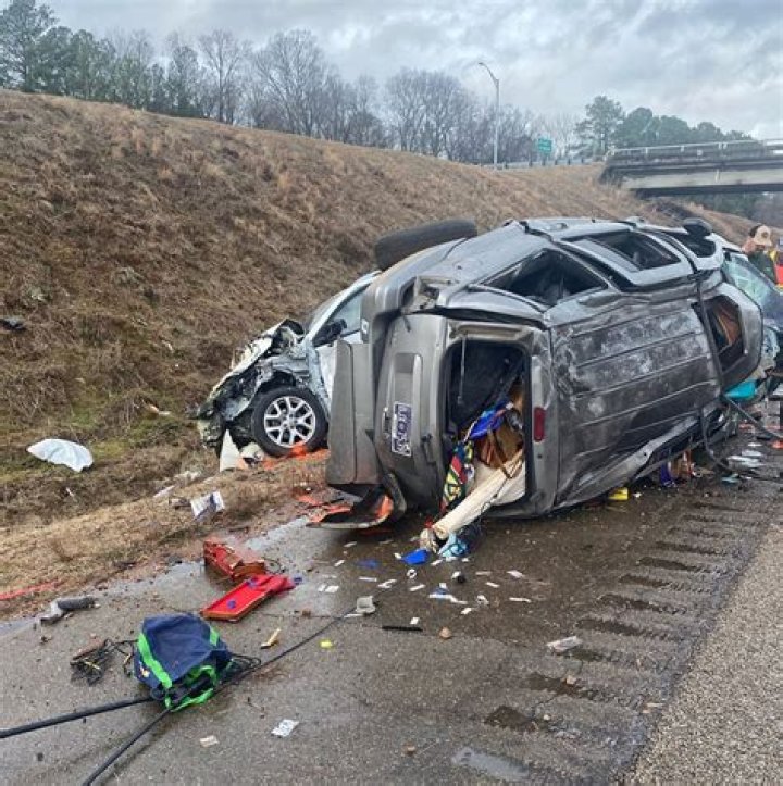 Tragic Loss: Fatal Car Accident Takes Lives In Mendocino County Today