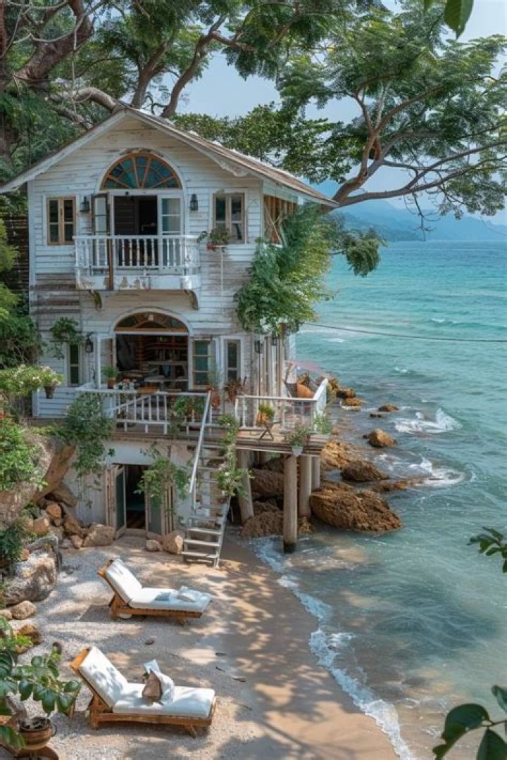 Ultimate Guide To Bernie's Dream Beach House