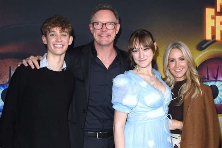 Uncover Matthew Lillard's Relationship History: Surprises And Secrets Revealed