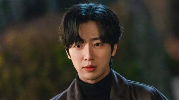 Unraveling The Charisma Of Lee Sang Yeob