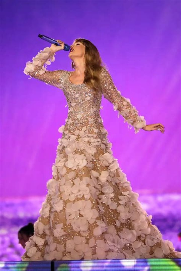 Unveiling The Enchanting World Of Taylor Swift's Tour Costumes