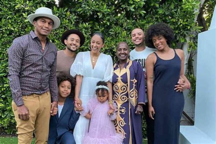 Unveiling The Impactful Legacy Of Tia Mowry's Father: Discoveries And Insights