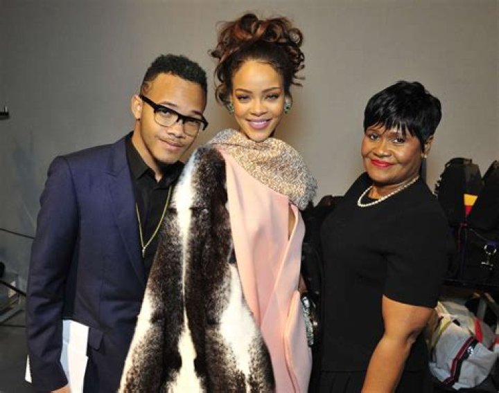 Unveiling The Inspiring Journey Of Rihanna's Little Sister: Rorrey Fenty
