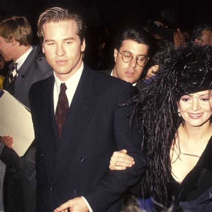 Who Is The Wife Of Val Kilmer?